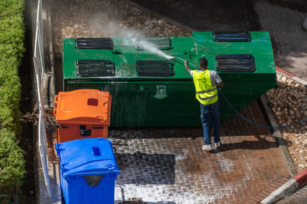 Best Commercial Building Pressure Washing  in Onalaska, WI